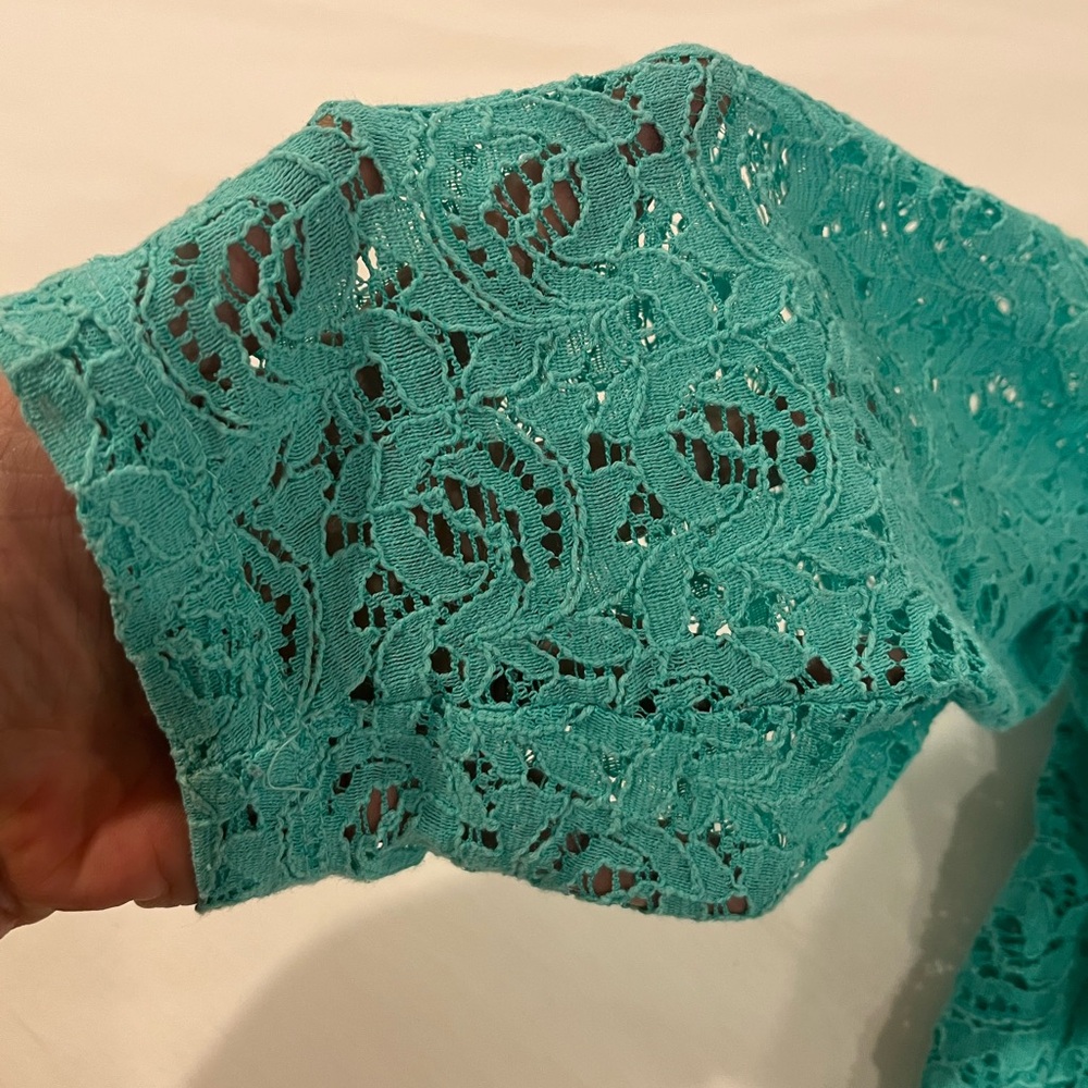 Rebecca Malone - Green Lace Blouse PXL - Picture 4 of 7